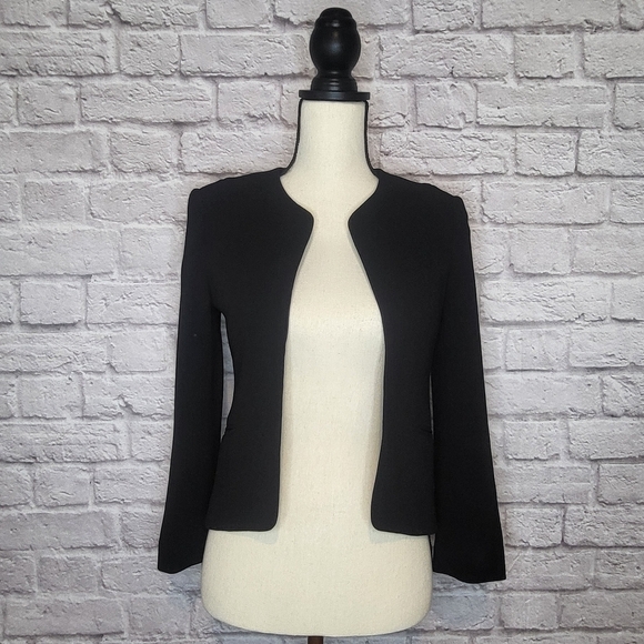 Wilfred Aritzia Blazer Black Open Front Round Neckline Side Slit Pockets Size 0 - Picture 2 of 10